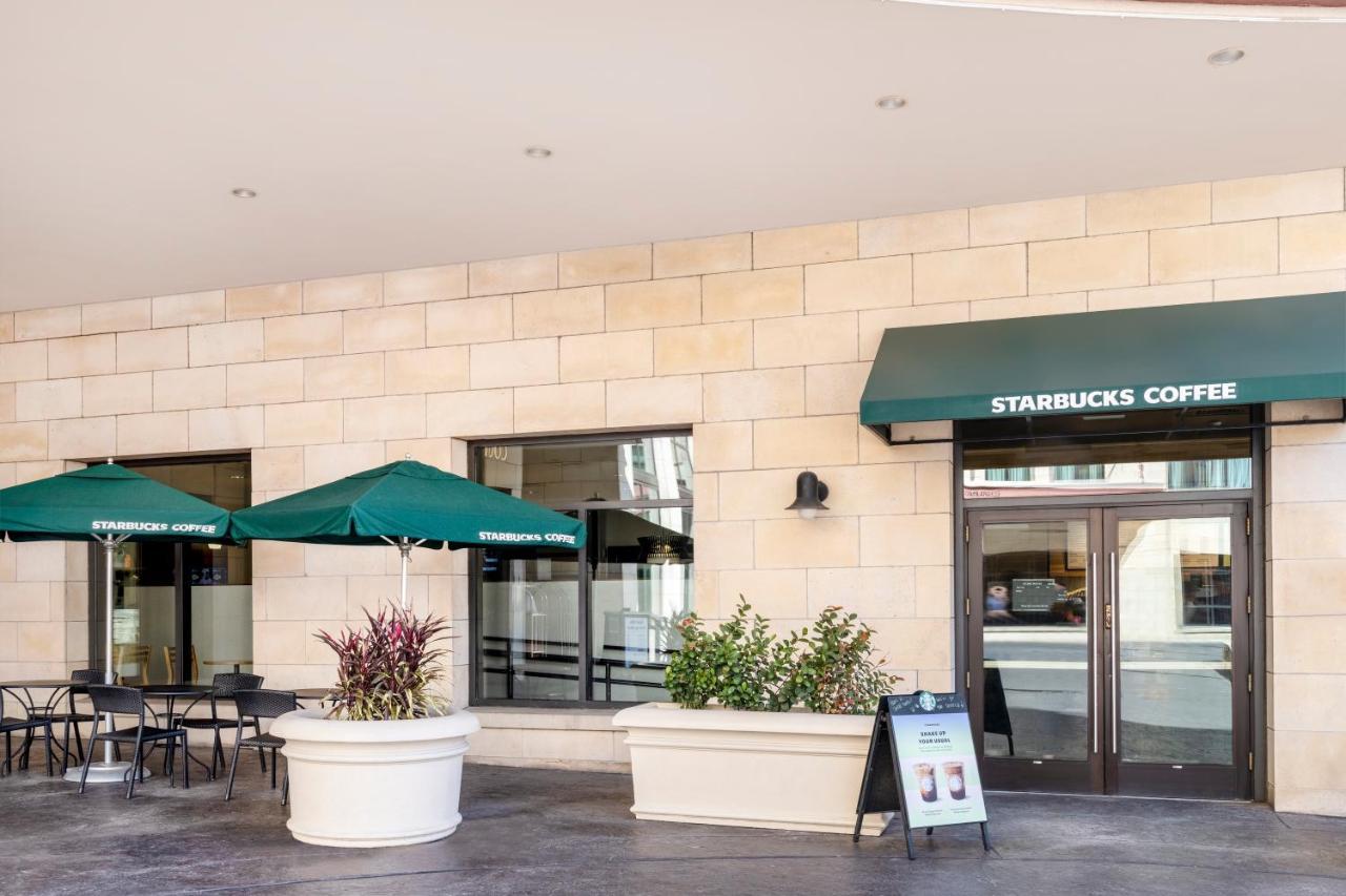 Courtyard Austin Downtown/Convention Center Hotel Екстериор снимка