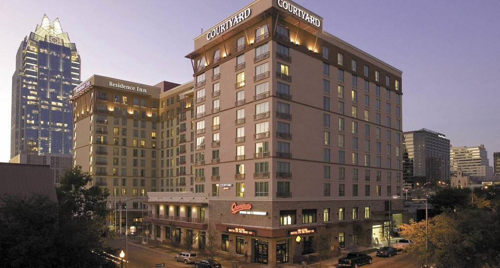 Courtyard Austin Downtown/Convention Center Hotel Екстериор снимка